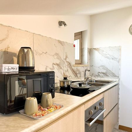 Carolas Luxury House Ф'юмічіно Екстер'єр фото