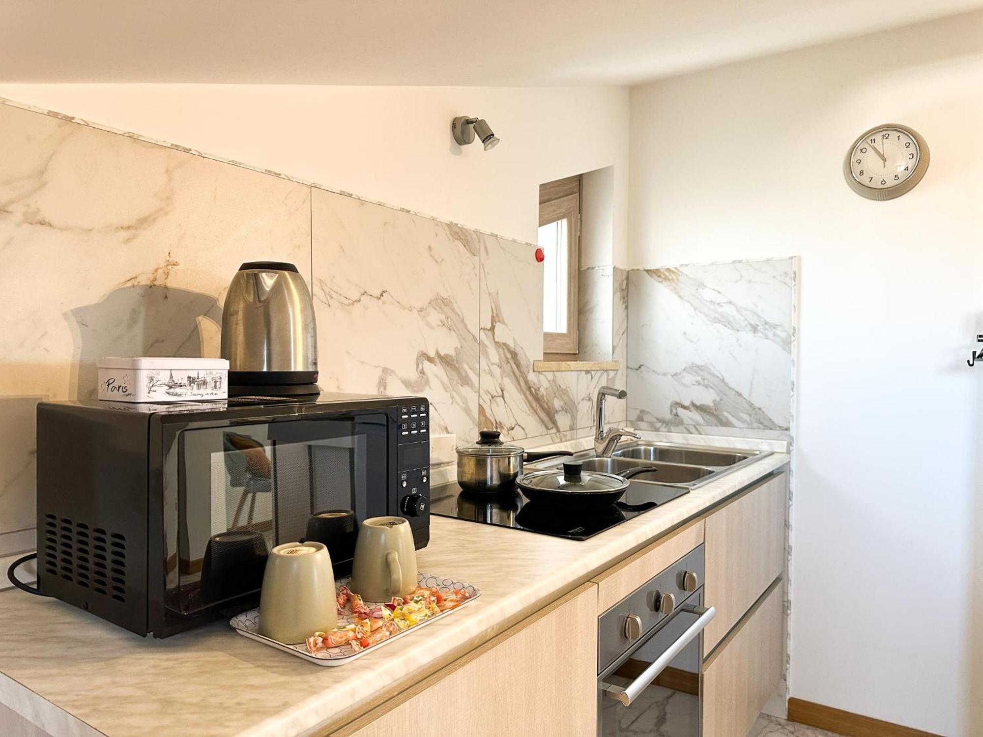 Carolas Luxury House Ф'юмічіно Екстер'єр фото